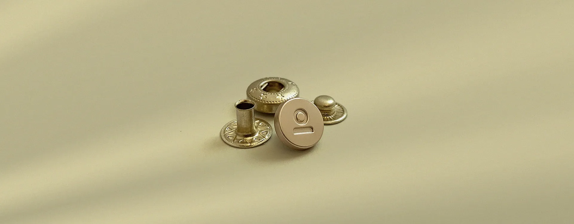 Custom snap fasteners Custom snap fasteners